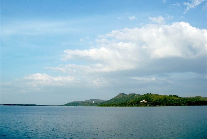 Bi an nhung dau chan khong lo tren nui Ba Den