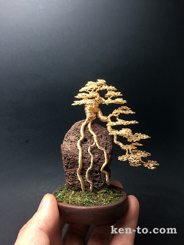 Cay bonsai tu day kim loai khien nguoi xem thich me-Hinh-5