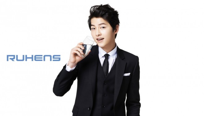 Soai ca Song Joong Ki giau co co nao?-Hinh-5