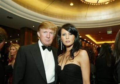 Choang vang xem ty phu Donald Trump mua qua xin tang nguoi dep-Hinh-6