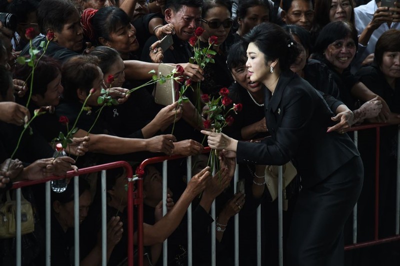 Ba Yingluck doi mat 10 nam tu giam tai phien toa cuoi cung-Hinh-6