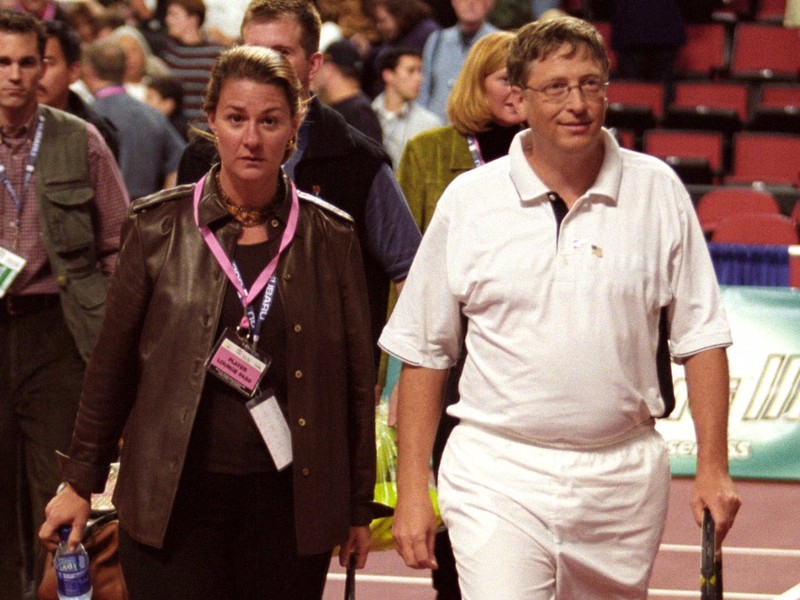 Thoi quen cua Bill Gates: An burger va rua bat moi toi-Hinh-3