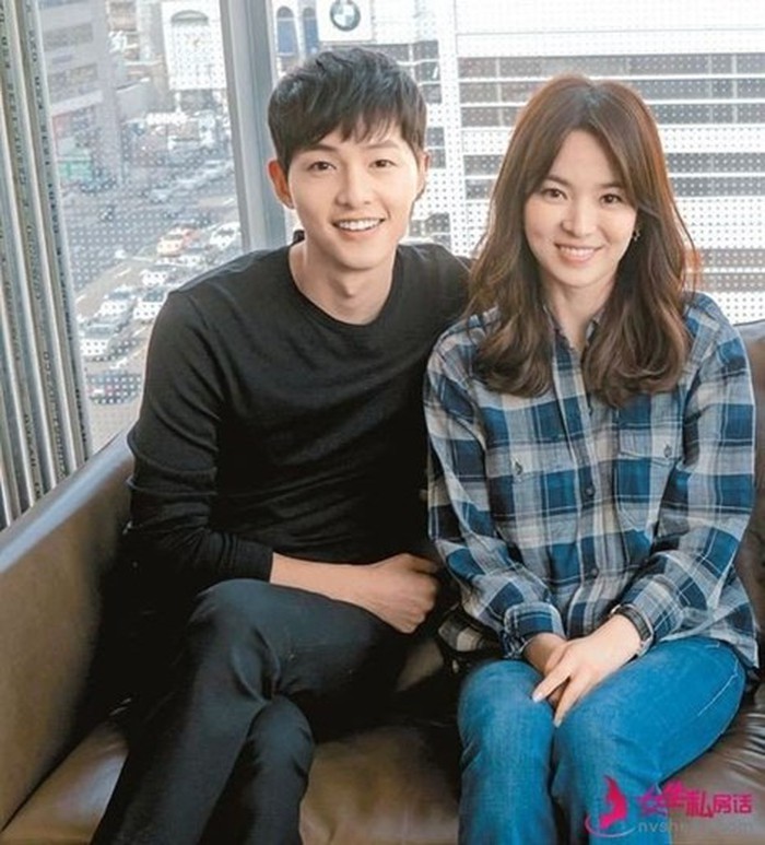 Ngam phong cach thoi trang cua cap doi Song Joong Ki va Song Hye Kyo-Hinh-8