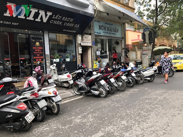 Het Tet, hang quan van lan chiem via he, long duong o Ha Noi-Hinh-10