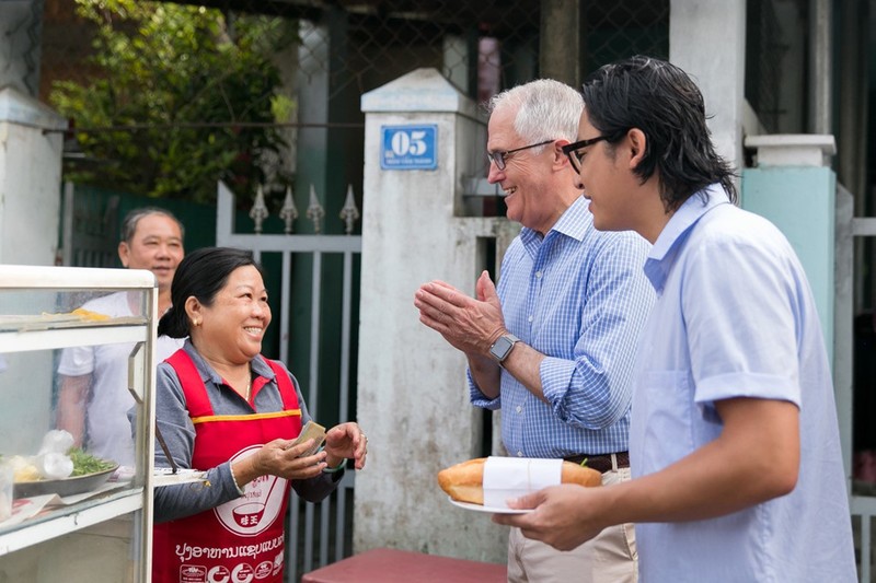 Cac mon an duong pho Viet duoc nguyen thu nuoc ngoai thuong thuc-Hinh-3