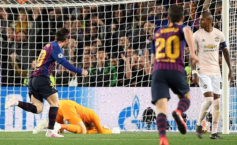 Messi choi sang, Barca tien MU roi Champions League