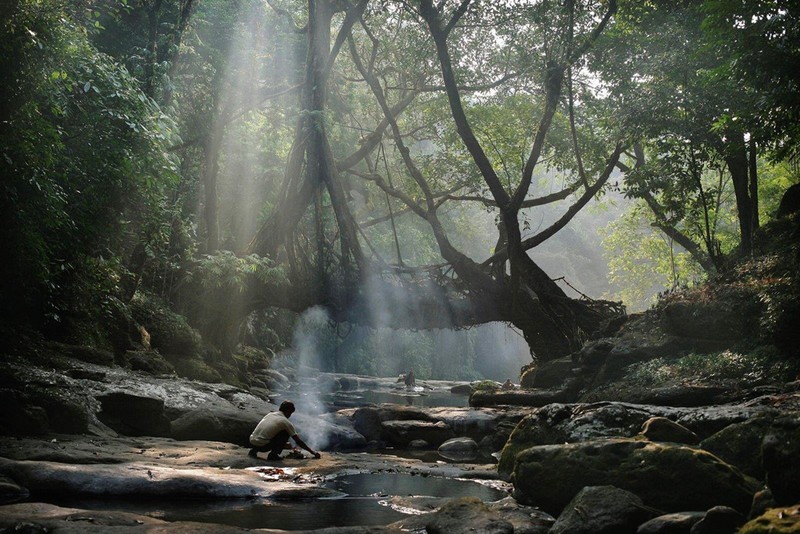 Vung dat bi an ky quai, quanh nam song chung voi mua-Hinh-6