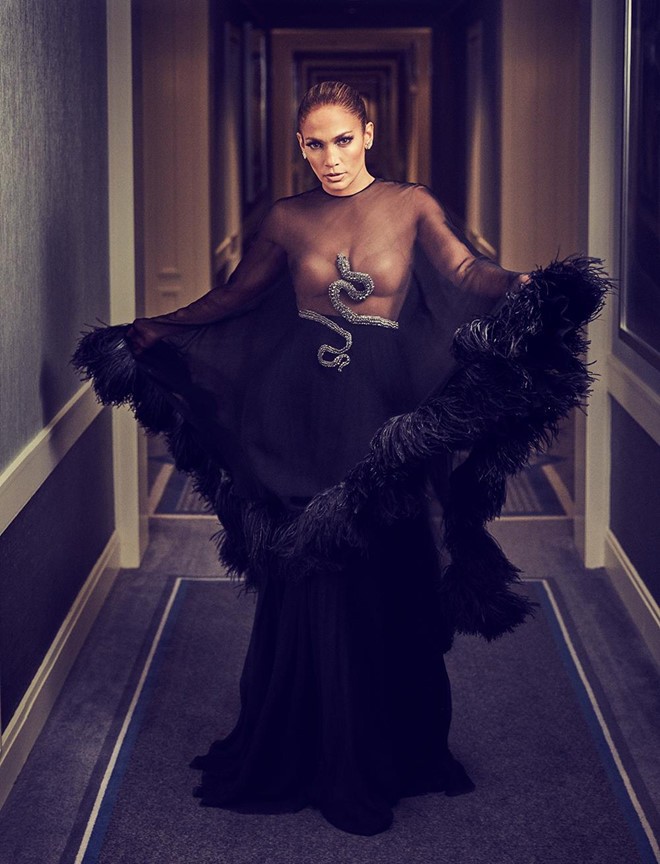 Jennifer Lopez chuong mot thoi trang ho bao du da 50 tuoi-Hinh-2