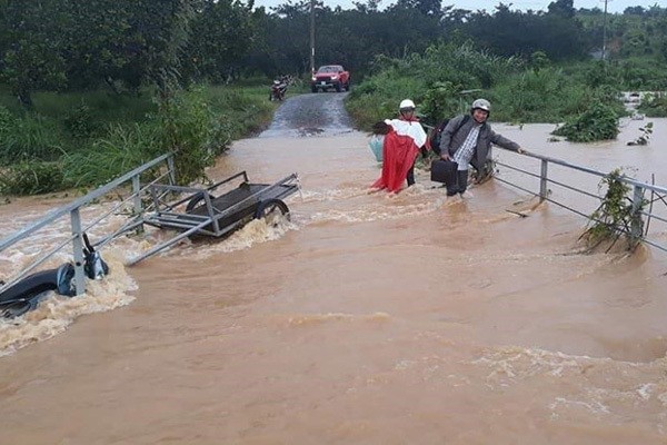 Du bao thoi tiet hom nay: Ha Noi nang nong