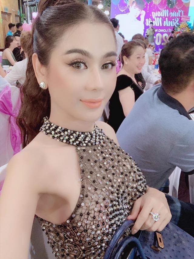 Bi quyet gi giup Lam Khanh Chi co lan da tre trung nhu gai doi muoi-Hinh-8