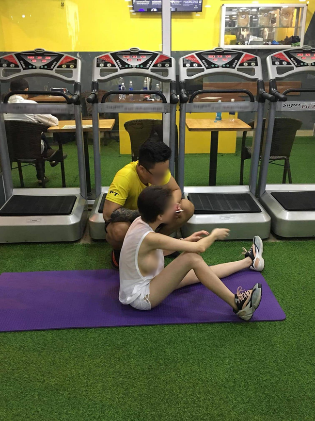 An mac qua phan cam tap gym, cac co gai bi “nem da” toi ta-Hinh-2