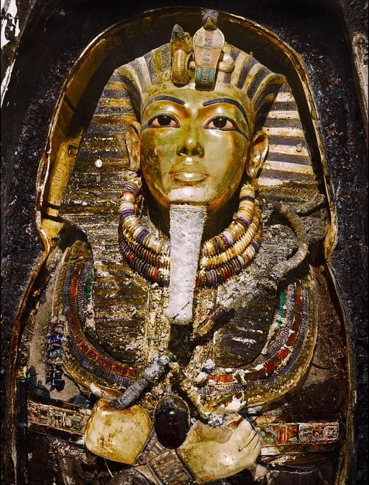 'Khoanh khac vang' luc mo quan tai vua Tutankhamun-Hinh-2