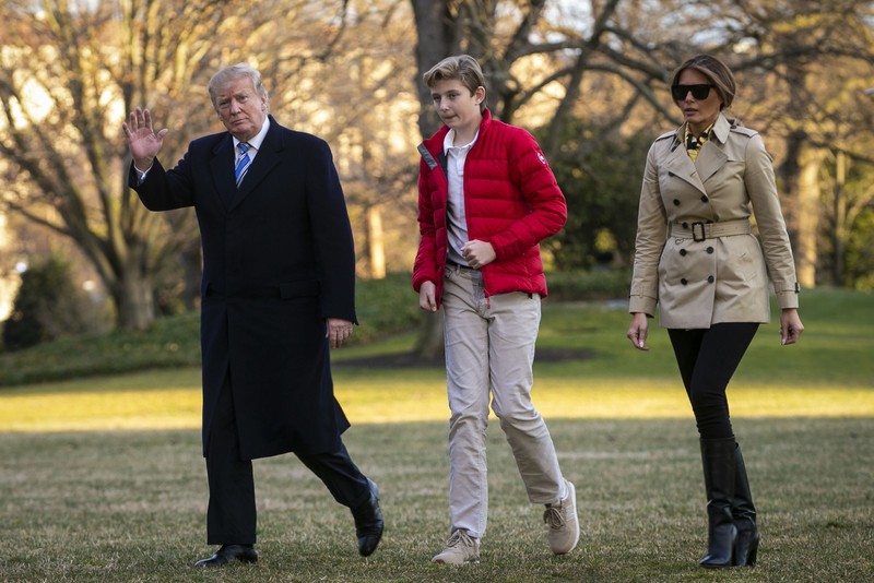 “Hoang tu Nha Trang” Barron Trump cao rao, an mac banh bao o tuoi 14-Hinh-9