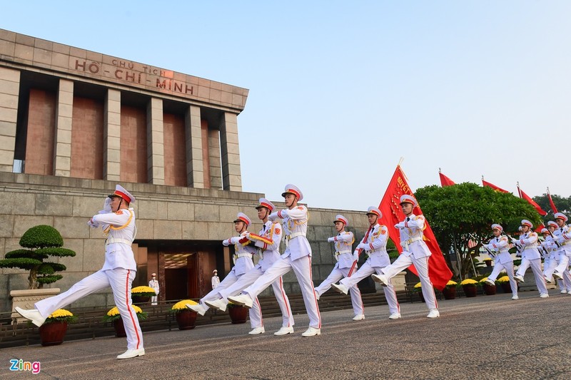 Le thuong co mung Quoc khanh o Lang Chu tich Ho Chi Minh-Hinh-7