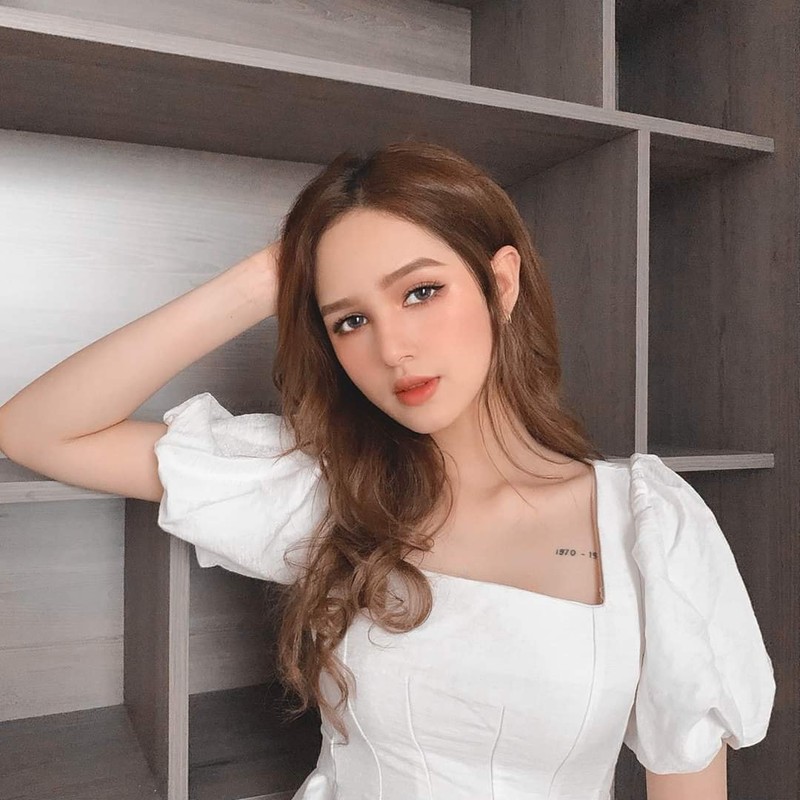 Gu thoi trang sanh dieu cua ban gai 18 tuoi “streamer giau nhat Viet Nam”-Hinh-9