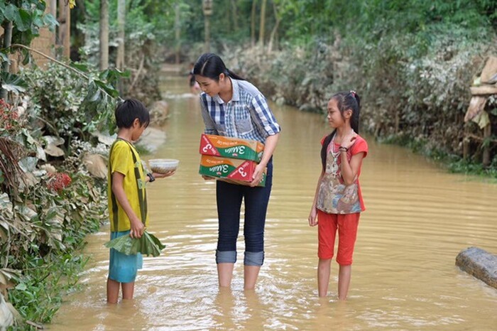 Trang phuc gian di sao Viet di tu thien duoc nguoi ham mo yeu men-Hinh-9