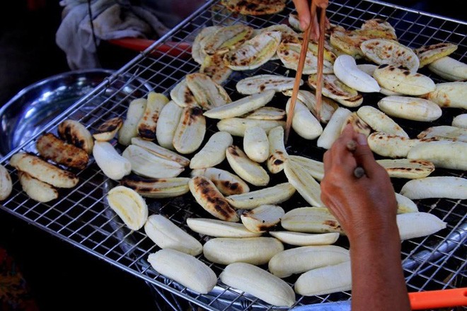 Mon chuoi dap nuoc cot dua o Ben Tre khien bao nguoi “thuong nho“-Hinh-4