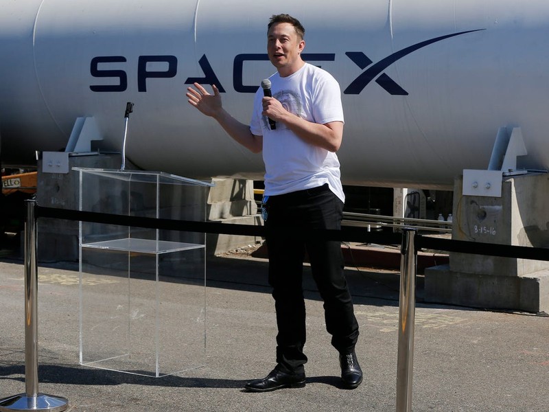 Phong cach lich lam cua ty phu vua mat ngoi giau nhat the gioi Elon Musk-Hinh-10
