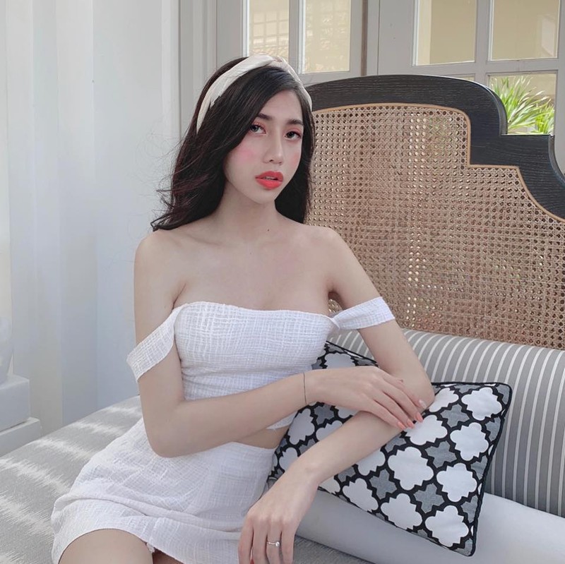 Hot girl chuyen gioi Viet vua giau co vua an mac nong bong-Hinh-8