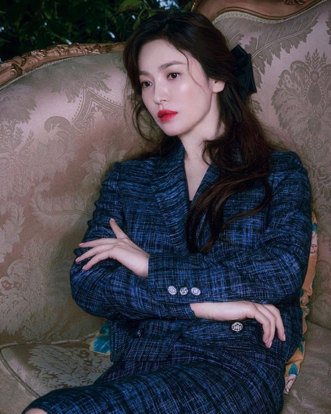 Song Hye Kyo xinh dep nhu gai doi muoi trong bo anh thoi trang moi-Hinh-2