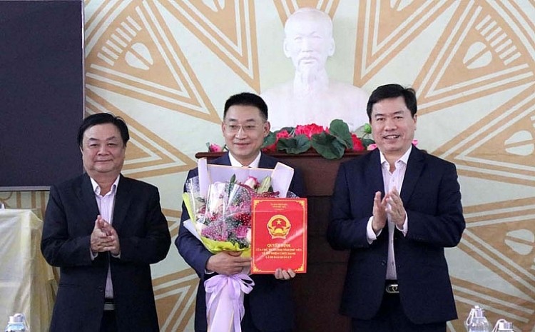 Bo nhiem lanh dao moi Yen Bai, Phu Yen, Quang Nam-Hinh-2