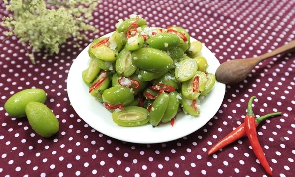 Vao dau he, nhung qua chua dac san nay khien chi em “rot nuoc mieng”