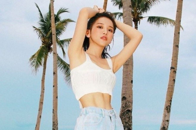 Hot girl lai Dai Loan “nghien” style goi cam khoe co bung so 11