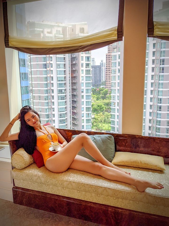 “Hoa hau” Next Top Viet giu dang nuot na nho yoga-Hinh-2