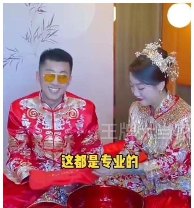 Nha gai ep chu re uong nuoc rua chan khien dan mang “soi mau”-Hinh-4