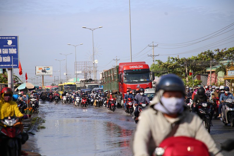 'Bien nguoi' o at ve lai TP HCM sau Tet-Hinh-12