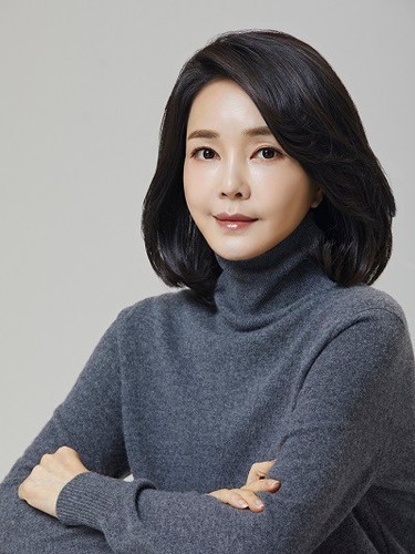 Gu thời trang của Đệ nhất phu nhân Hàn Quốc được khen tinh tế