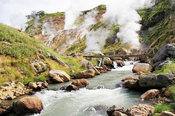 “Lac loi” vao thung lung nuoc nong dep nhu tien canh o Nga-Hinh-2