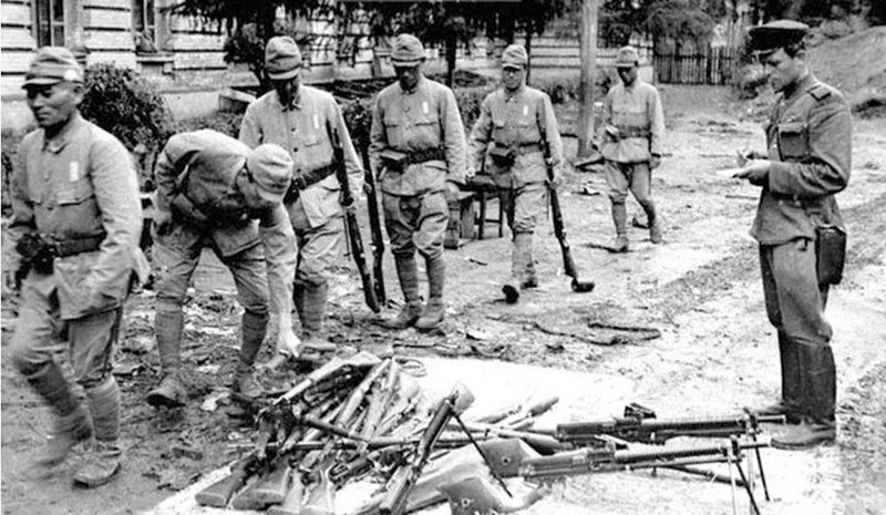 Hinh anh lich su Nhat dau hang Dong minh ngay 2/9/1945-Hinh-3