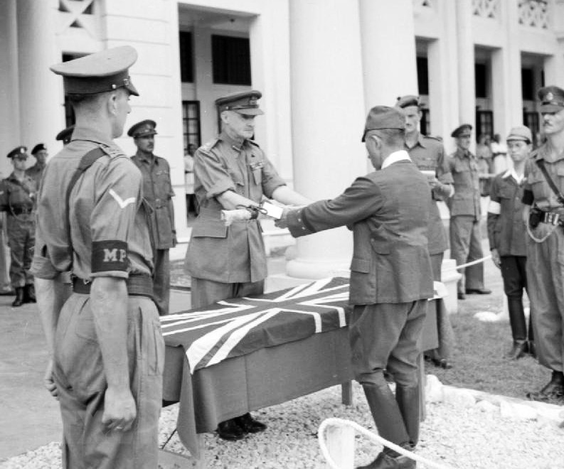 Hinh anh lich su Nhat dau hang Dong minh ngay 2/9/1945-Hinh-7