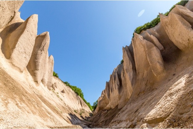 Ve dep ky ao cua thung lung da trang hung vi o Kamchatka-Hinh-6