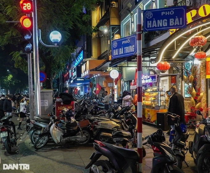 Ha Noi: Trong giu xe 