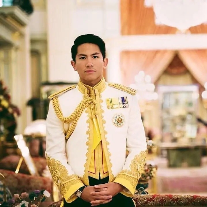 Nhin lai tin don Hoang tu Brunei sang Viet Nam tuyen vo gay xon xao-Hinh-4
