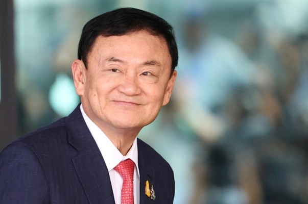 Vi sao cuu Thu tuong Thaksin bi bat ngay khi ve Thai Lan