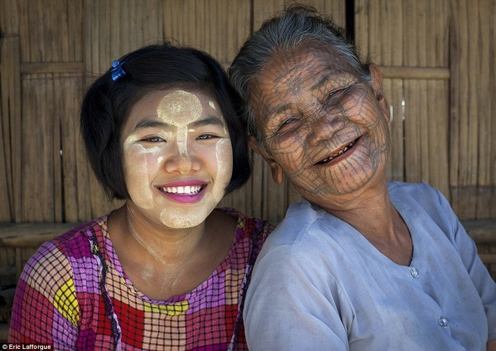 Phong tuc xam mat ky la cua bo toc o Myanmar-Hinh-12