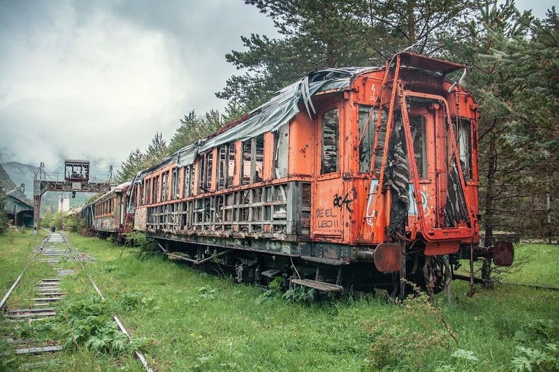 Ve dep hut khach cua nhung ga xe lua bo hoang tren the gioi