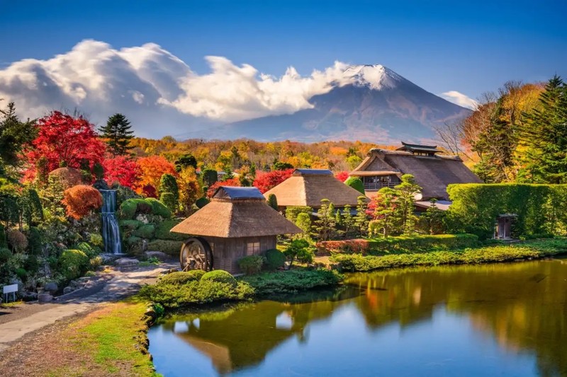 View - 	Vẻ đẹp thơ mộng của ngôi làng cổ dưới chân núi Phú Sĩ