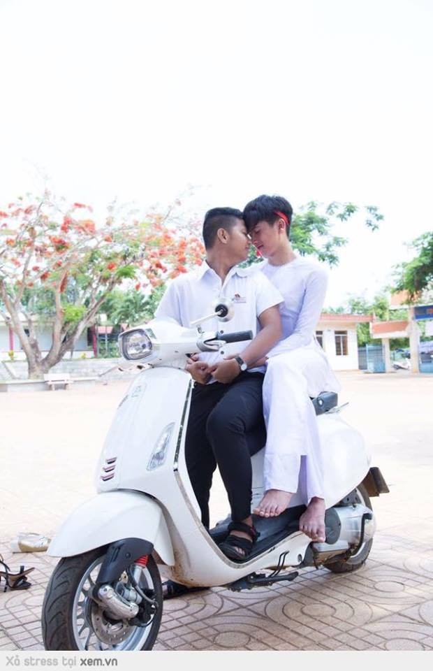 Nam sinh cuoi cap bi ep hon nguc ban nu gay choang-Hinh-3