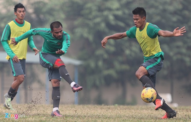 DT Indonesia thiet quan ngay buoi tap dau tien o Ha Noi-Hinh-6