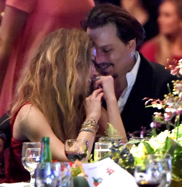 Nhin lai cuoc tinh ngan ngui cua Johnny Depp va Amber Heard-Hinh-18