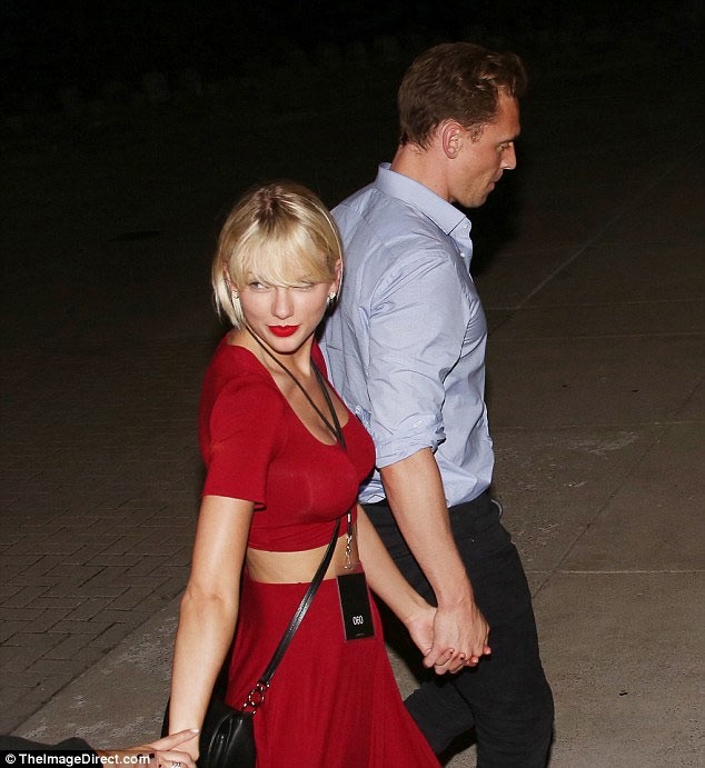Taylor Swift dinh chat tinh moi Tom Hiddleston