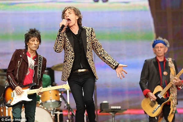 Mick Jagger chuan bi lam bo lan thu 8 o tuoi 72-Hinh-4