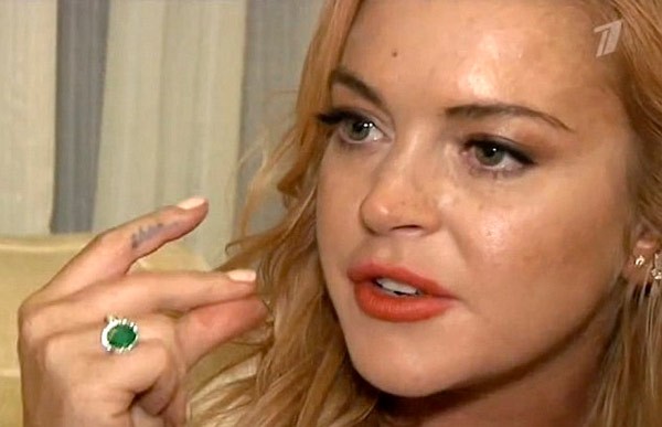 Lindsay Lohan be bang vi phai tu mua nhan dinh hon