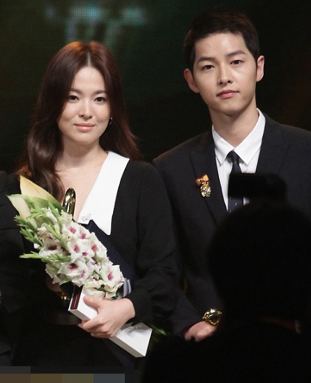 Song Hye Kyo khong giau duoc ve gia nua ben Song Joong Ki-Hinh-9