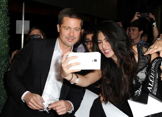 Brad Pitt cung Marion Cotillard di quang ba phim moi-Hinh-10