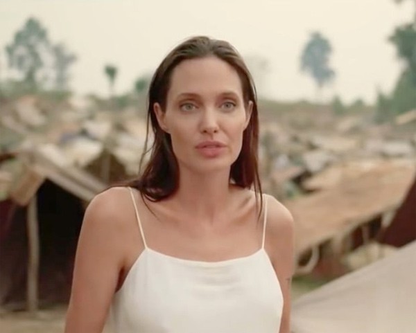 Angelina Jolie ra mat phim moi sau on ao ly hon